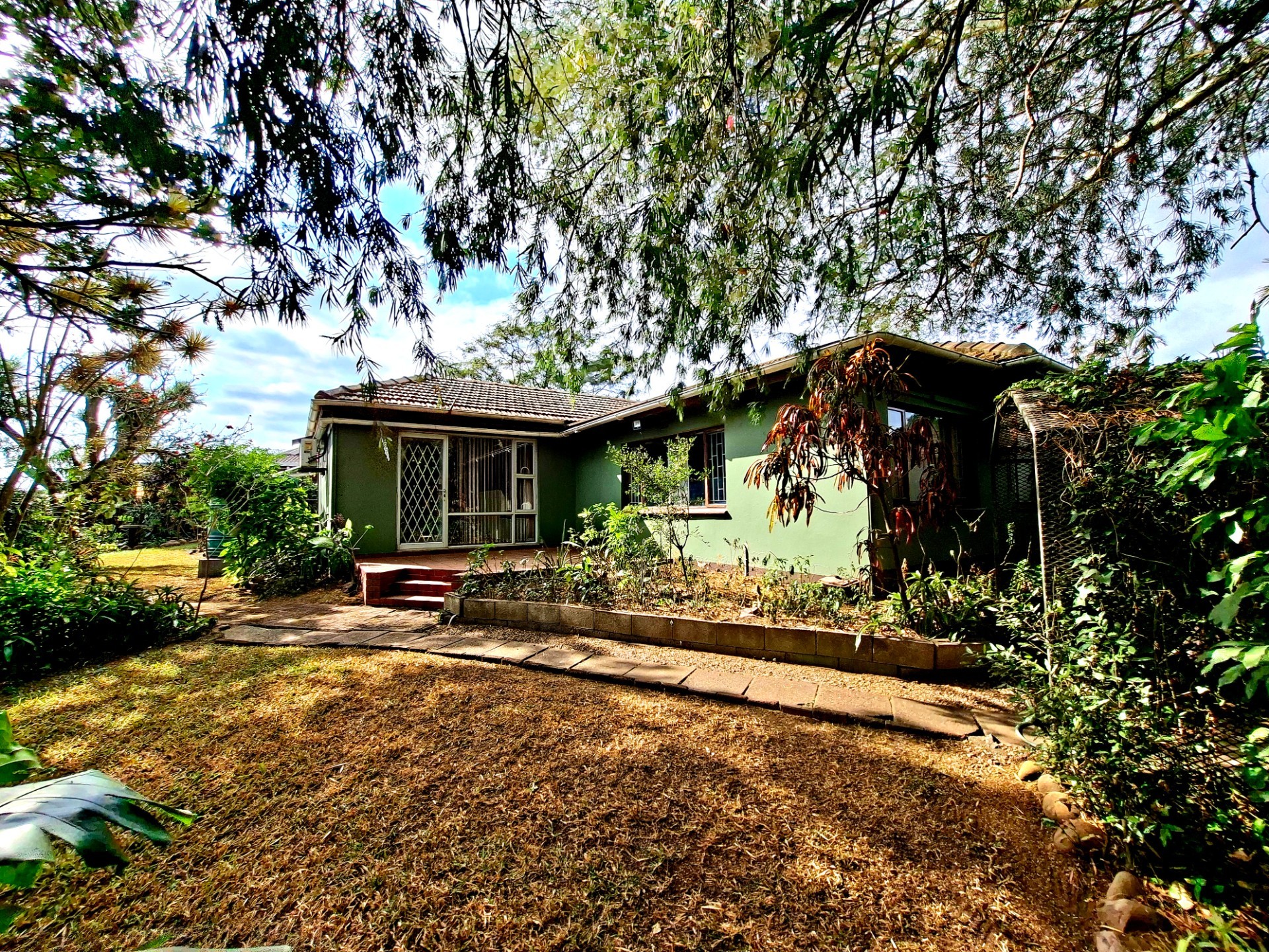 3 bedroom family Home For Sale in Pinelands, Pinetown, KwaZulu Natal
