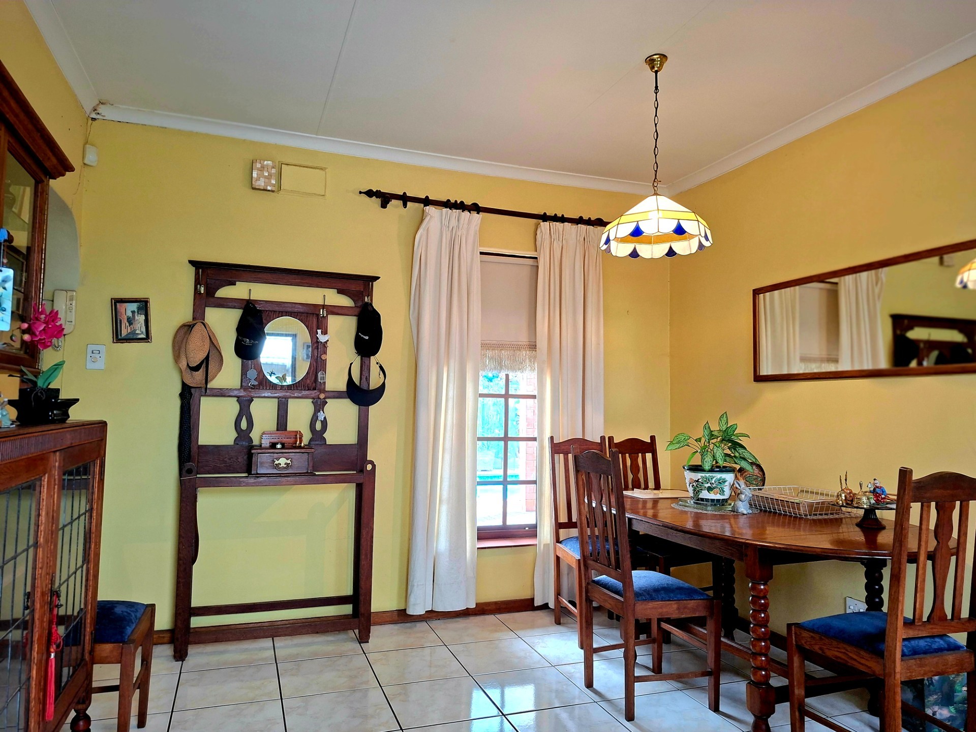 3 bedroom family Home For Sale in Pinelands, Pinetown, KwaZulu Natal