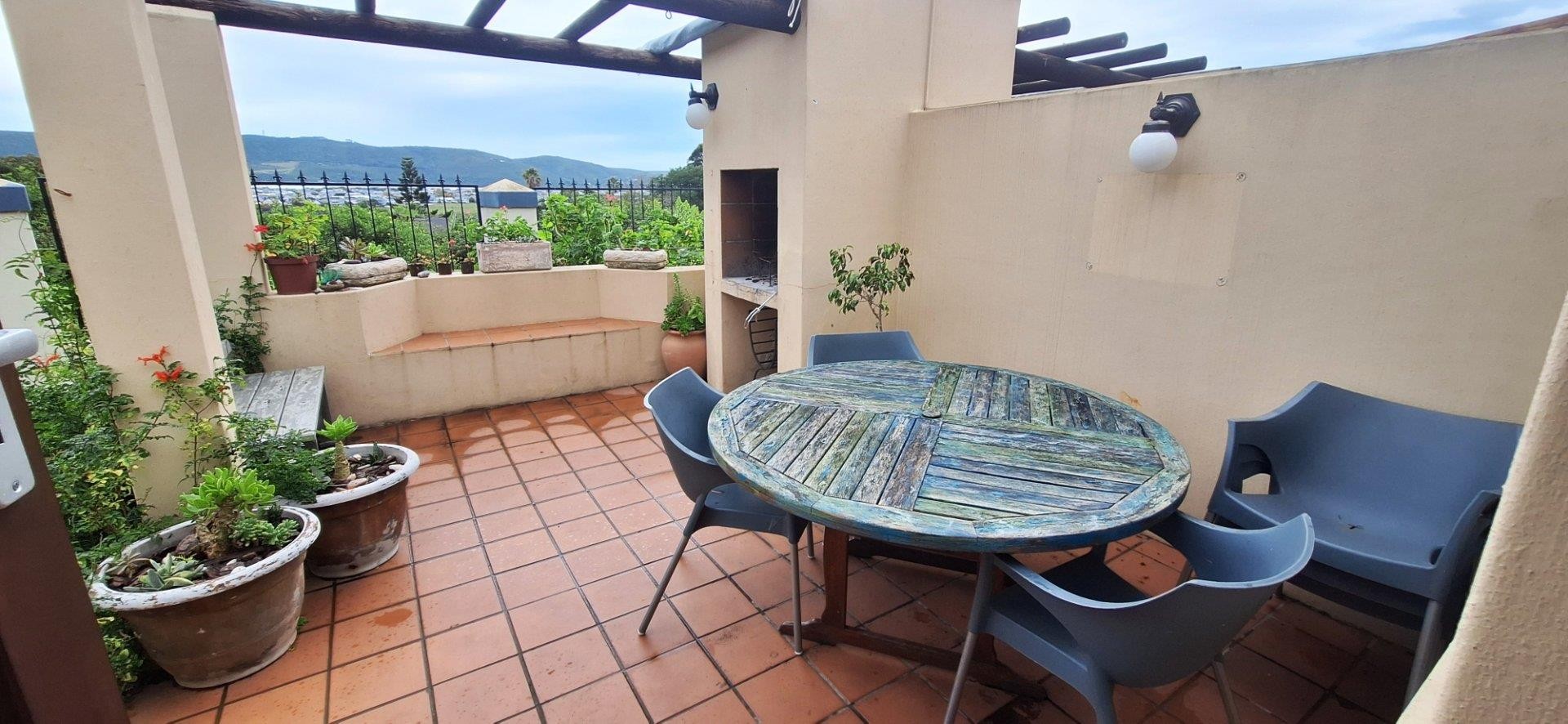Townhouse For Sale in Old Place, Knysna