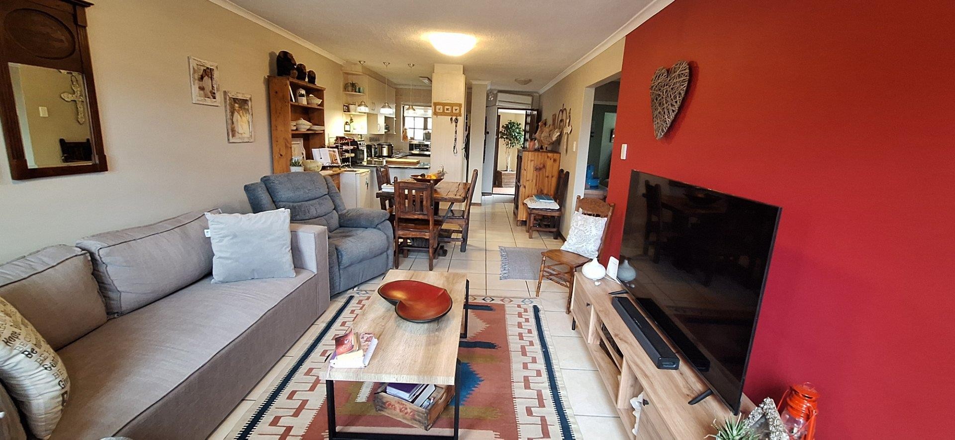 Townhouse For Sale in Old Place, Knysna