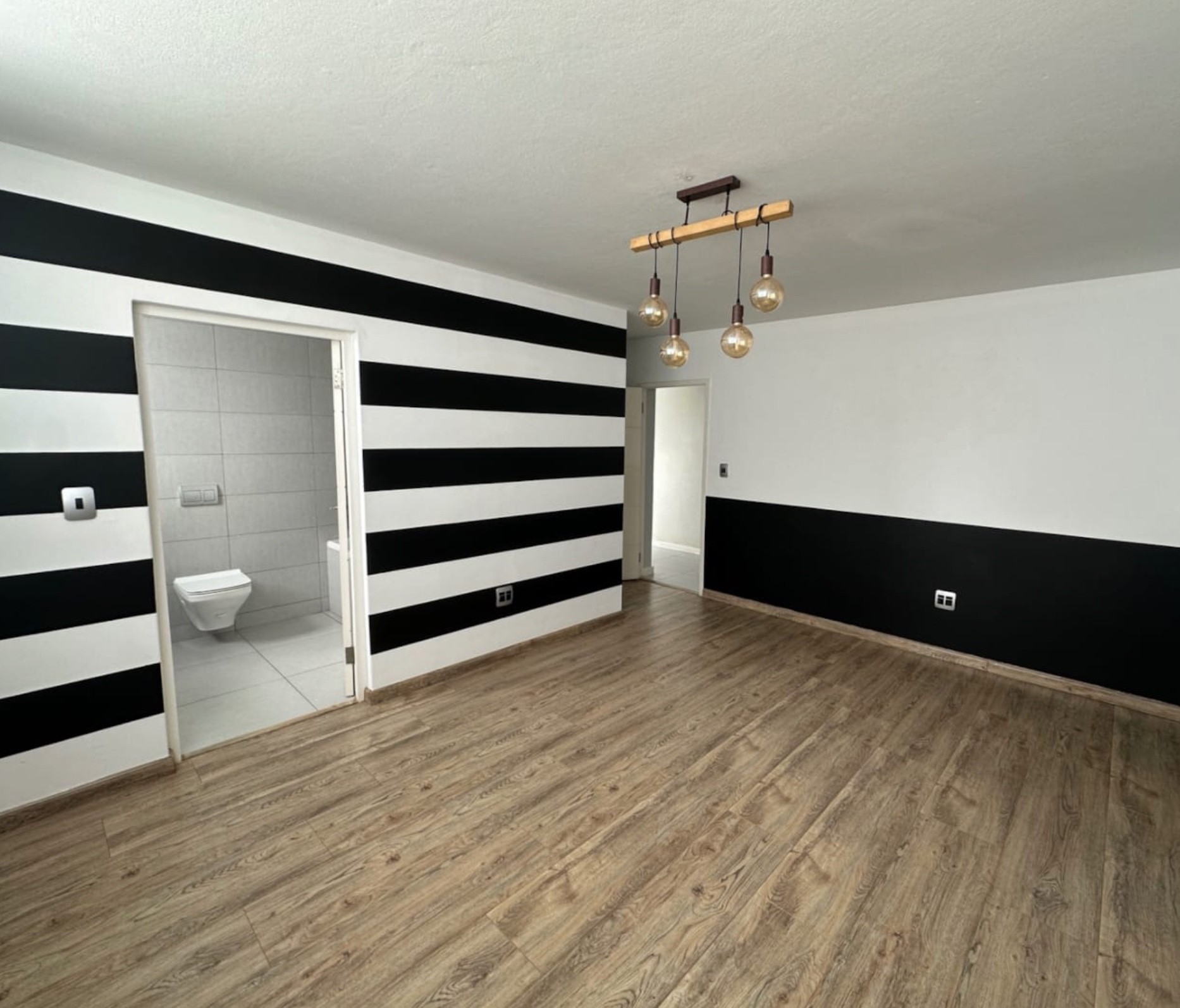 Exceptional 477sqm executive residence - 4 En-Suite Bedrooms and more