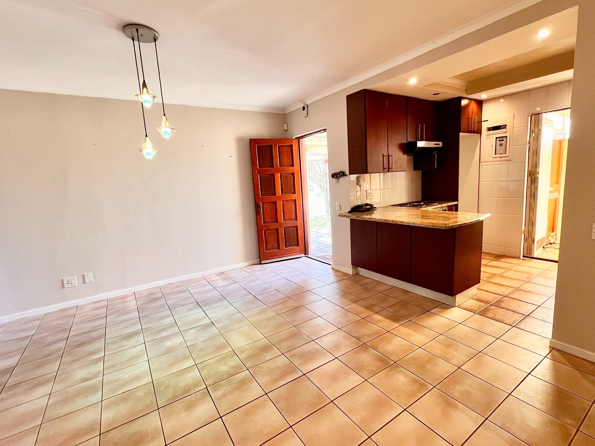 House For Sale in Glenwood Goodwood Western Cape