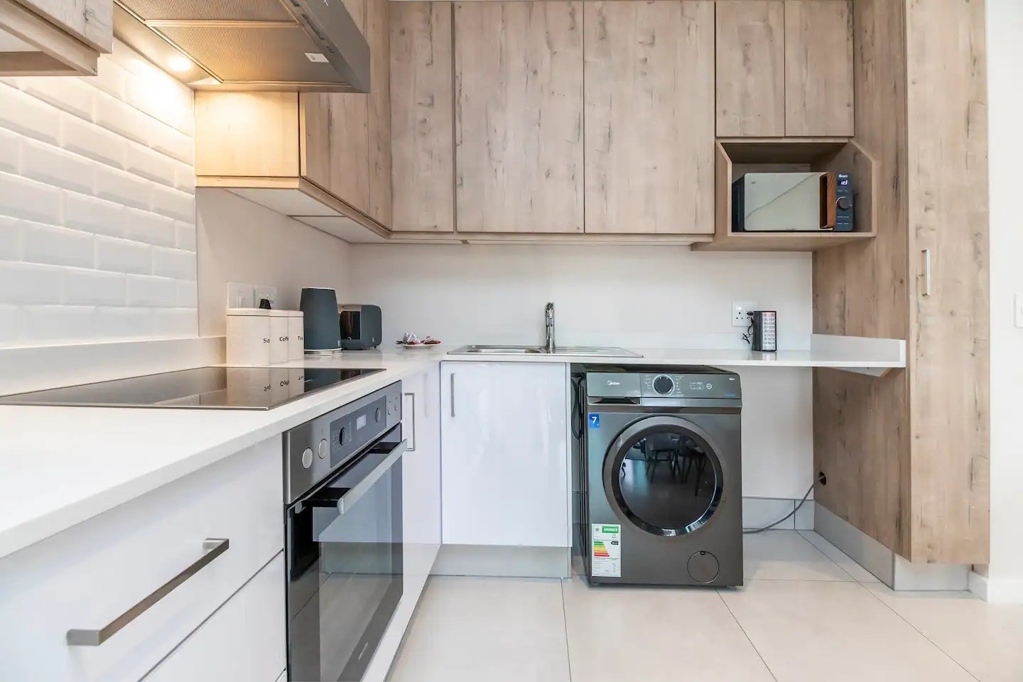 Apartment To Rent in Sandton Gate, Sandton