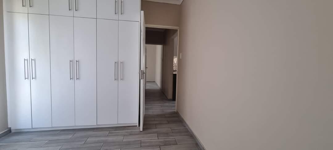 Modern Comfort Meets Effortless Style in Crawford Estate, Kimberley
