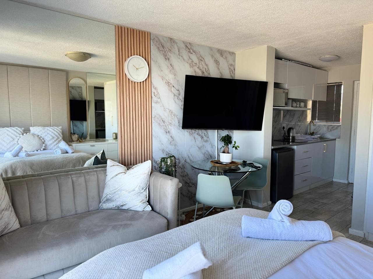 Beach Front One Bedroom Fully Furnished available for Mid Term / Long Term Rental