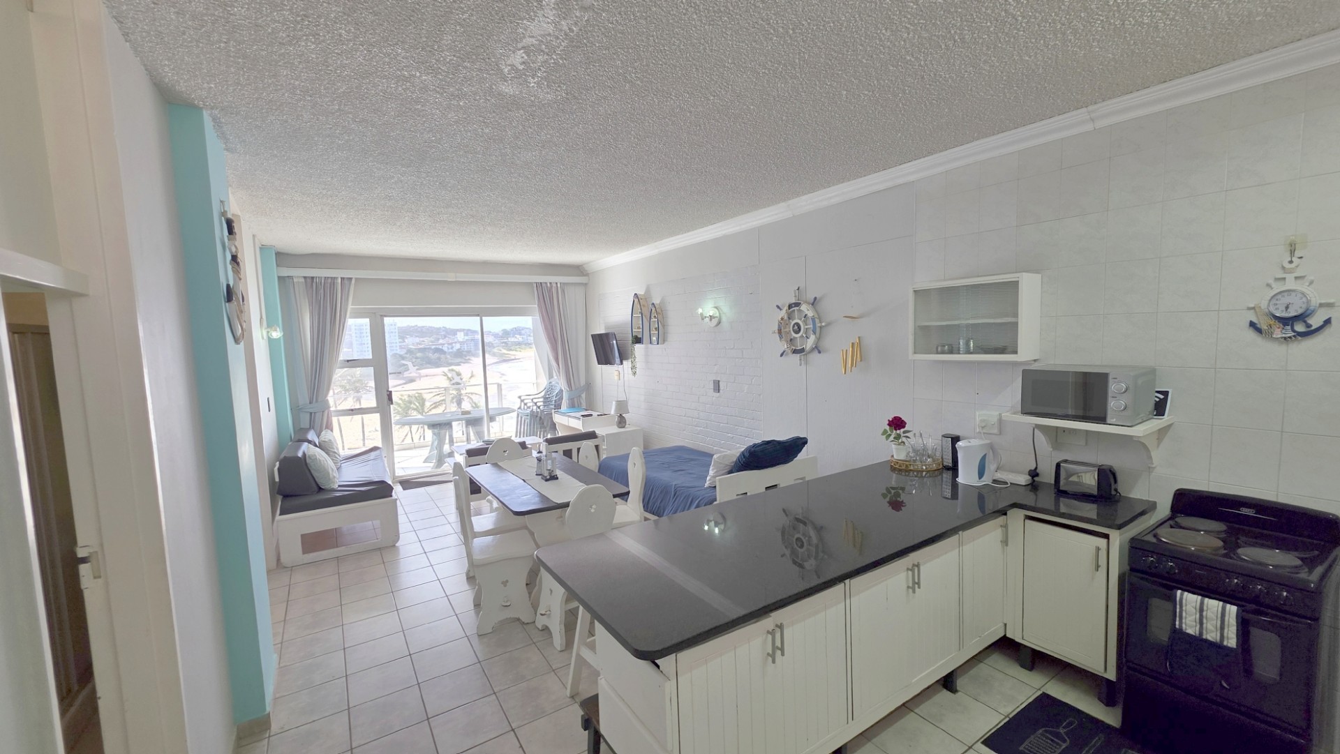 Fantastic 2 Bedroom, 2 Bathroom, Beachfront Apartment For Sale in Margate, KwaZulu Natal