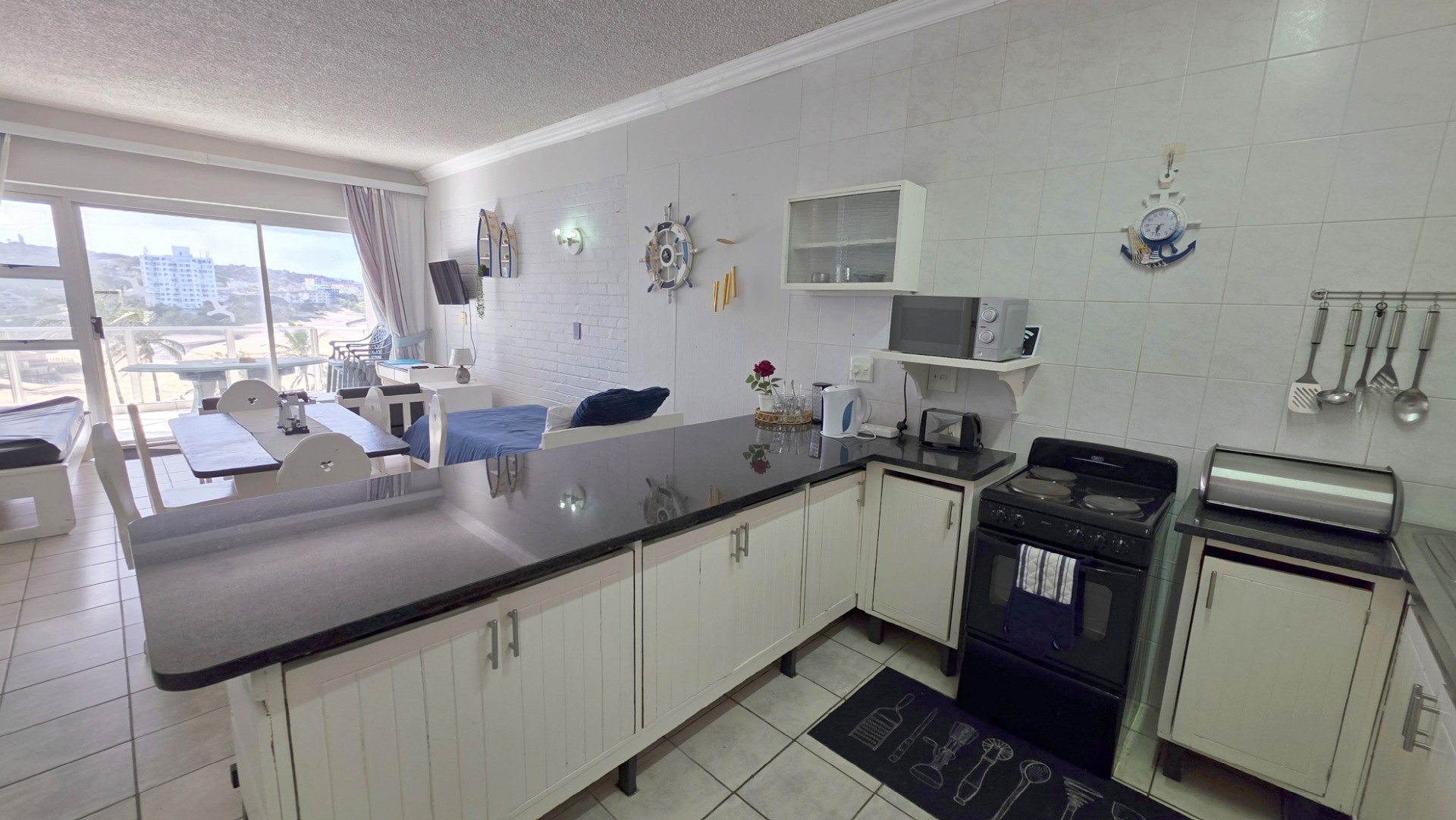 Fantastic 2 Bedroom, 2 Bathroom, Beachfront Apartment For Sale in Margate, KwaZulu Natal