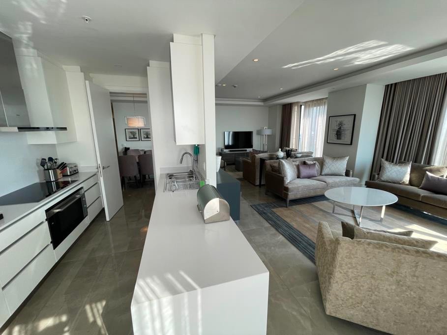 The Leonardo - Luxurious Three Bed Furnished To Rent in Sandton