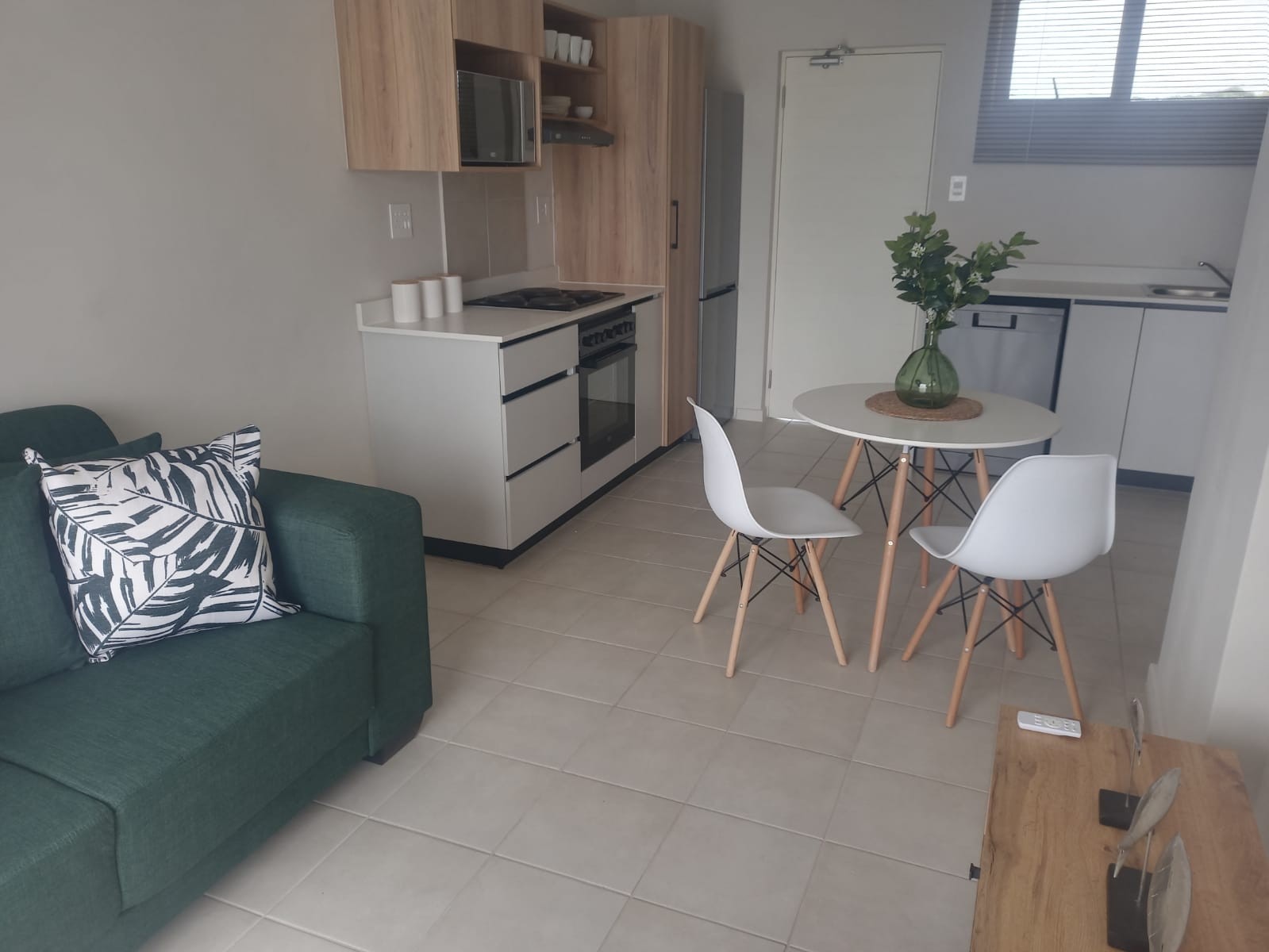 Modern 2-Bedroom Apartment To Let in Bliss, Ballito