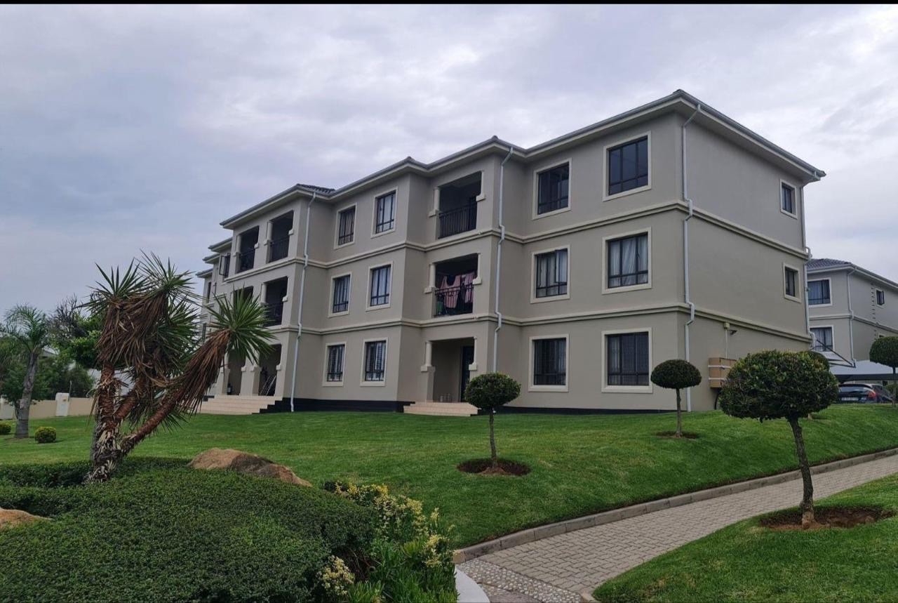 Apartment To Rent in Craigavon, Sandton