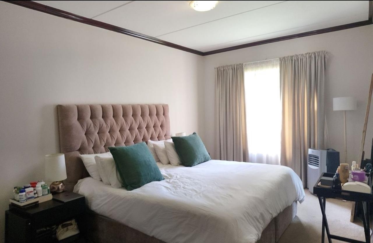 Apartment To Rent in Craigavon, Sandton