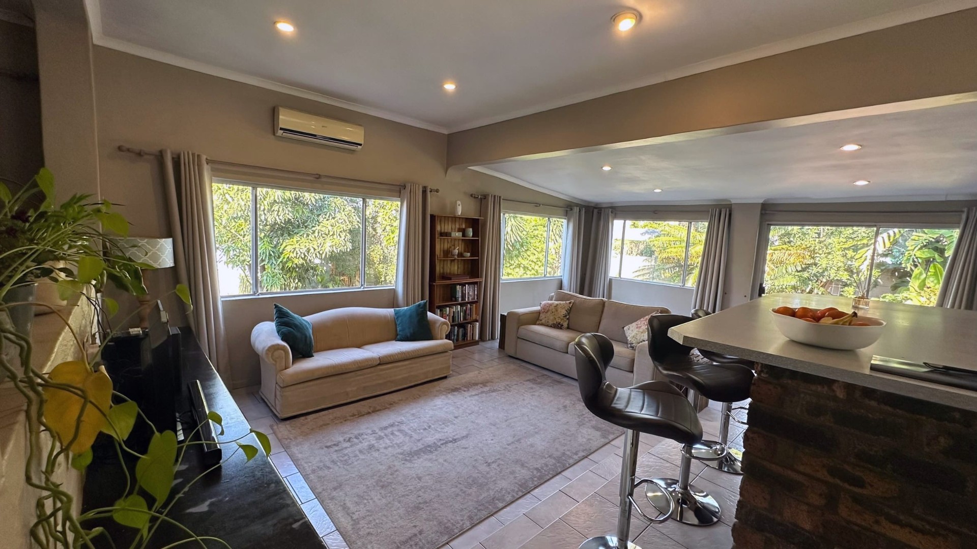 House For Sale in Paarl North, Paarl
