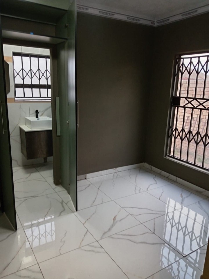 Apartment To Rent in Reyno Ridge, Witbank