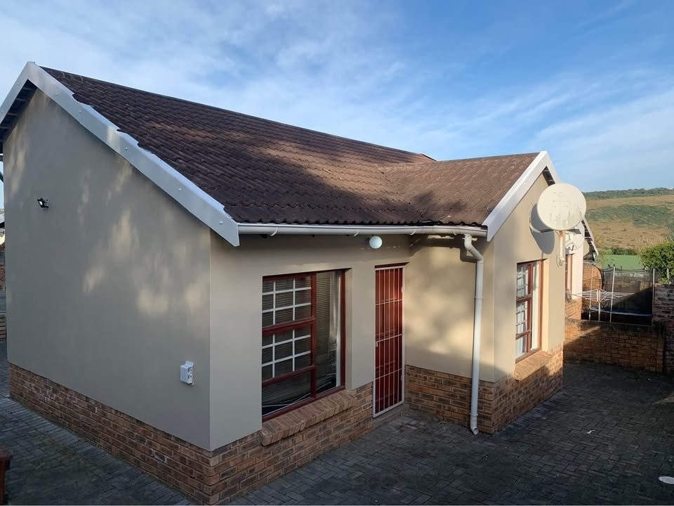 Townhouse For Sale in Nahoon Valley Park, East London