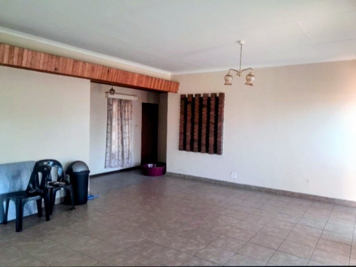 Room To Rent in Reyno Ridge, Witbank