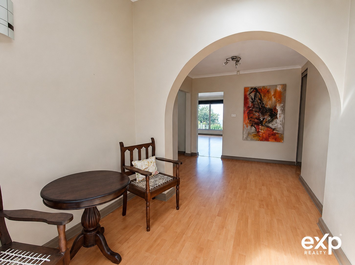House For Sale in Mount Michael, Hilton, SPACE, VIEWS AND A LIFESTYLE THAT’S HARD TO BEAT