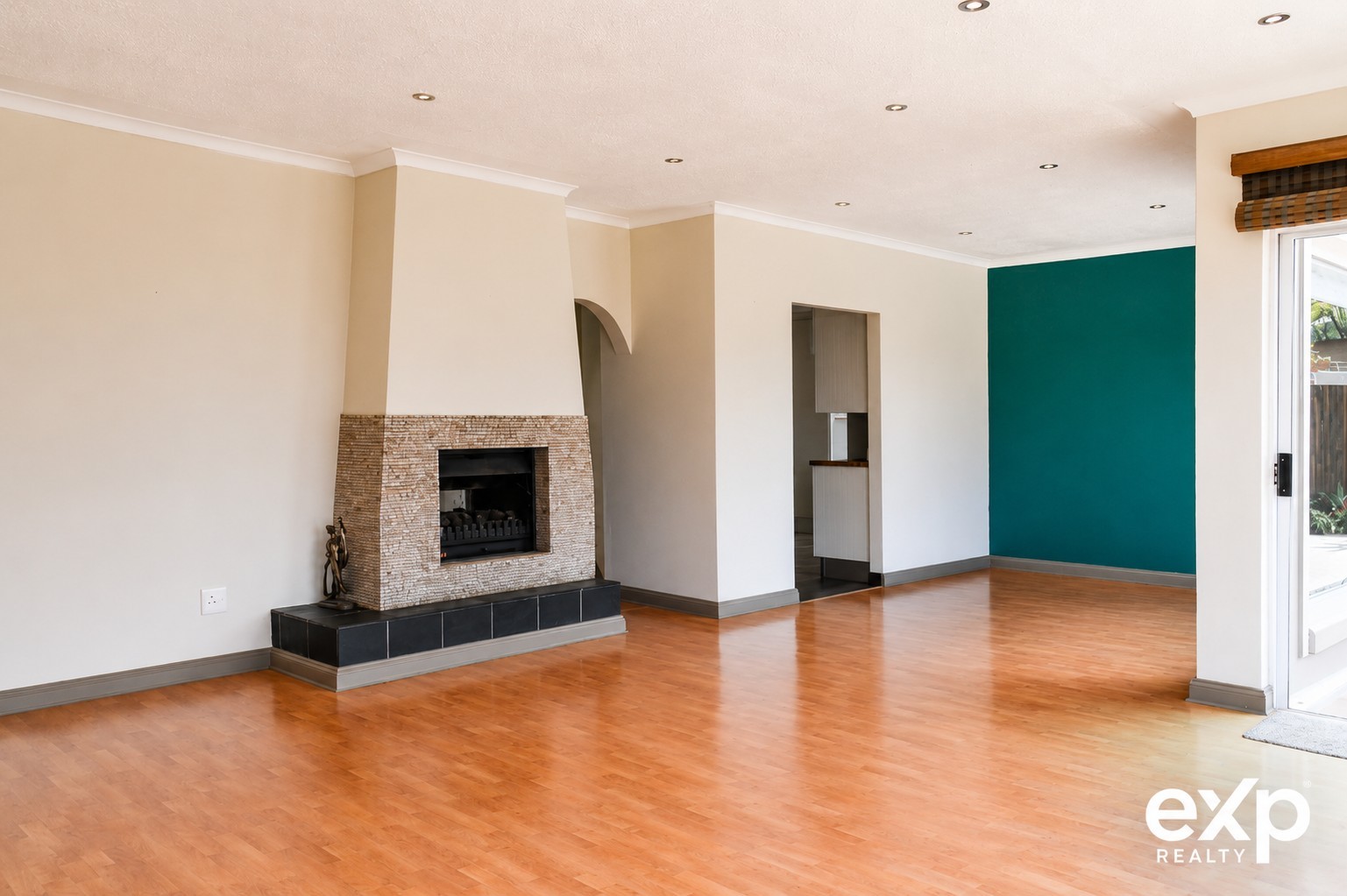 House For Sale in Mount Michael, Hilton, SPACE, VIEWS AND A LIFESTYLE THAT’S HARD TO BEAT