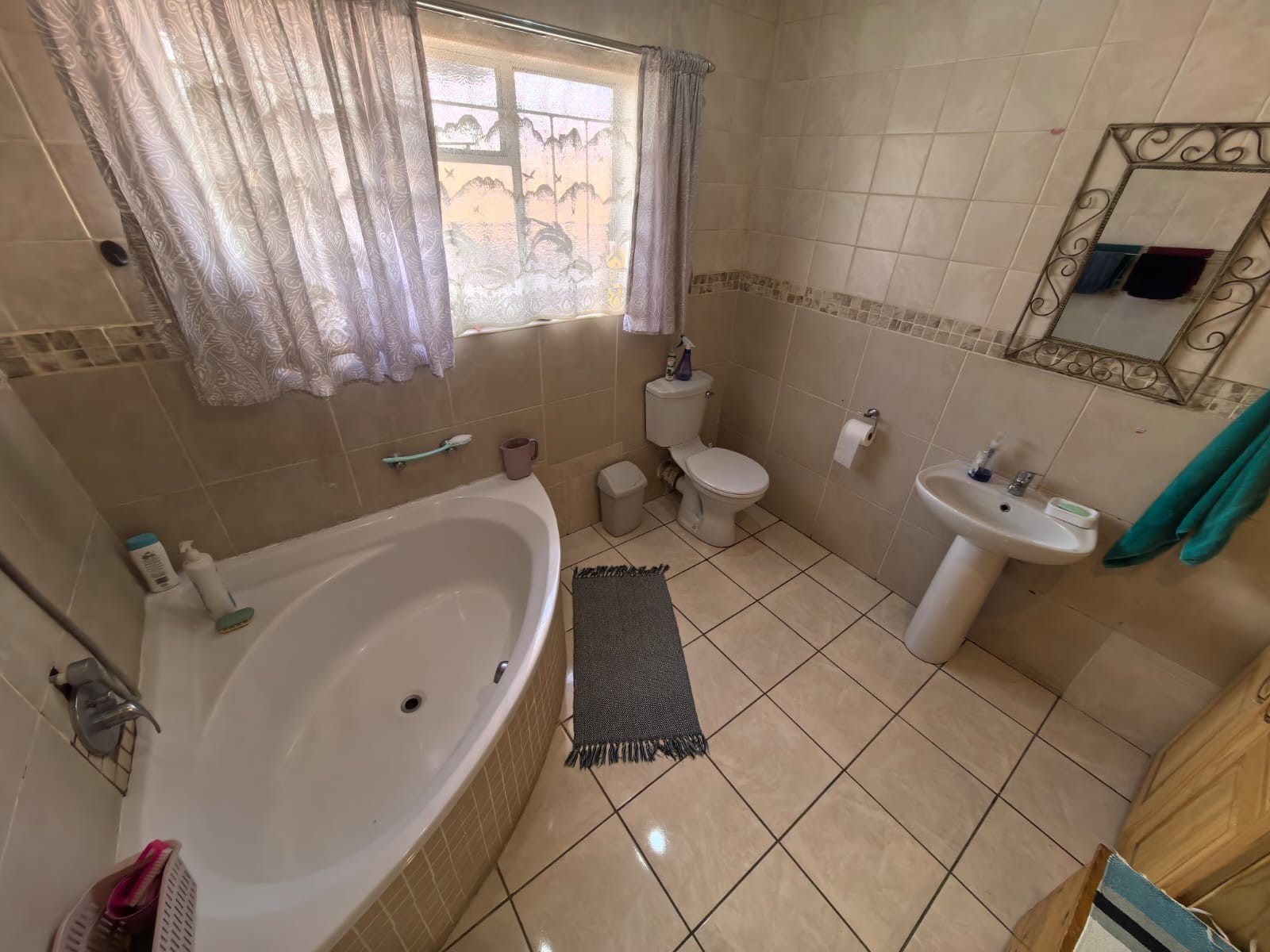 A Charming Home, Built to Last in Verwoerdpark, Kimberley