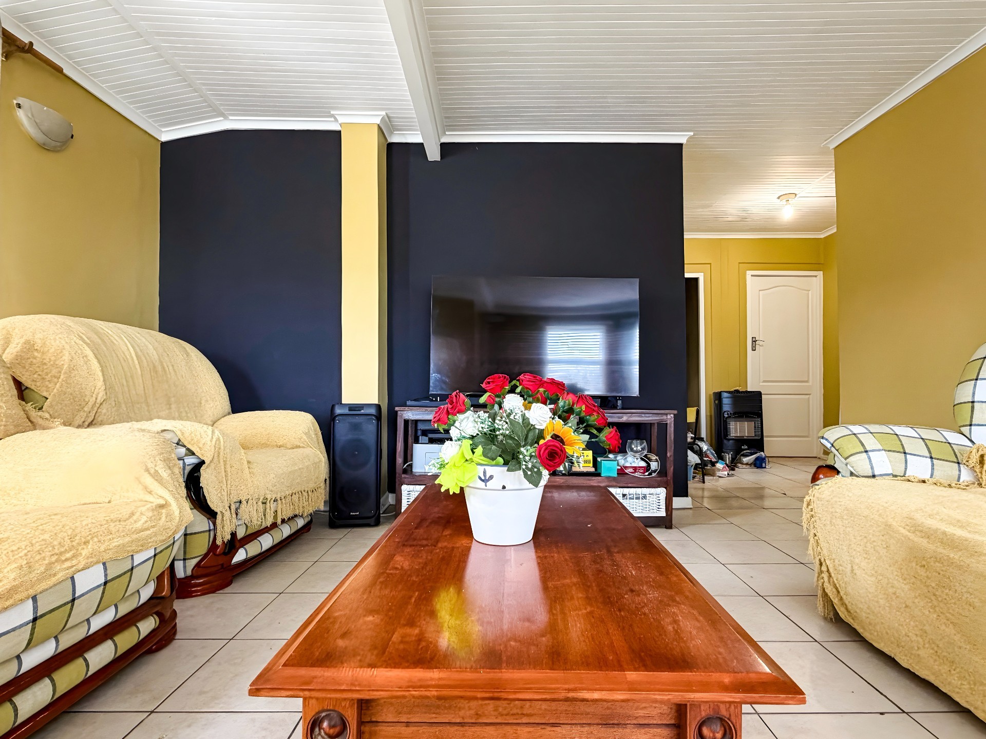Three Bedroom Home for Sale in West End | Listed by Danté Koen, eXp Realty