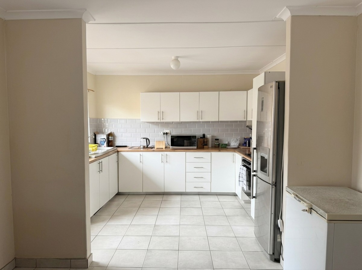 Spacious House on Shared Property To Rent in Sydenham