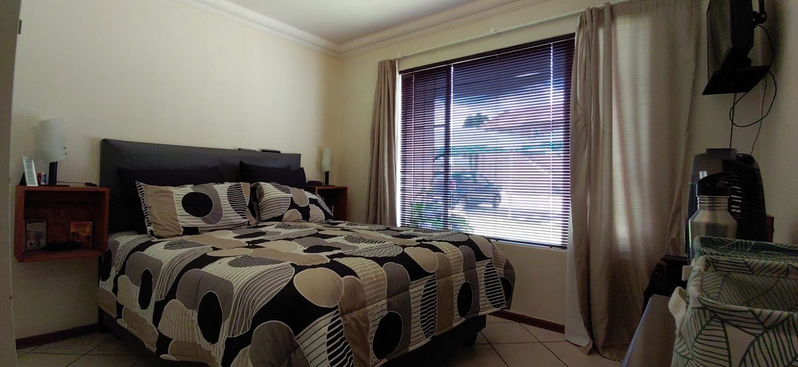 Secure And Safe 2 Bedroom Garden Unit/To Rent R7500, Available 1st September Urgent Rental