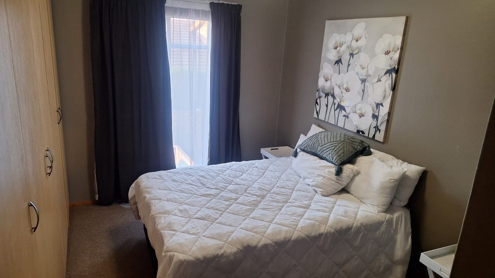 Safe And Secure Modern 2-Bedroom Apartment to Rent-R8300 Urgent Rental