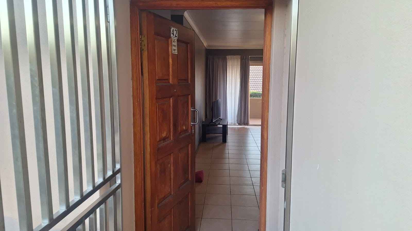 Safe And Secure Modern 2-Bedroom Apartment to Rent-R8300 Urgent Rental