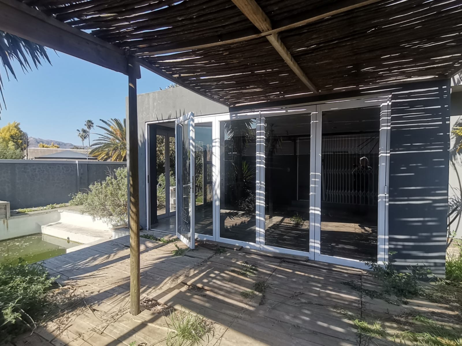 4-Bedroom Fixer-UpperHome For Sale in De Zoete Inval, Paarl