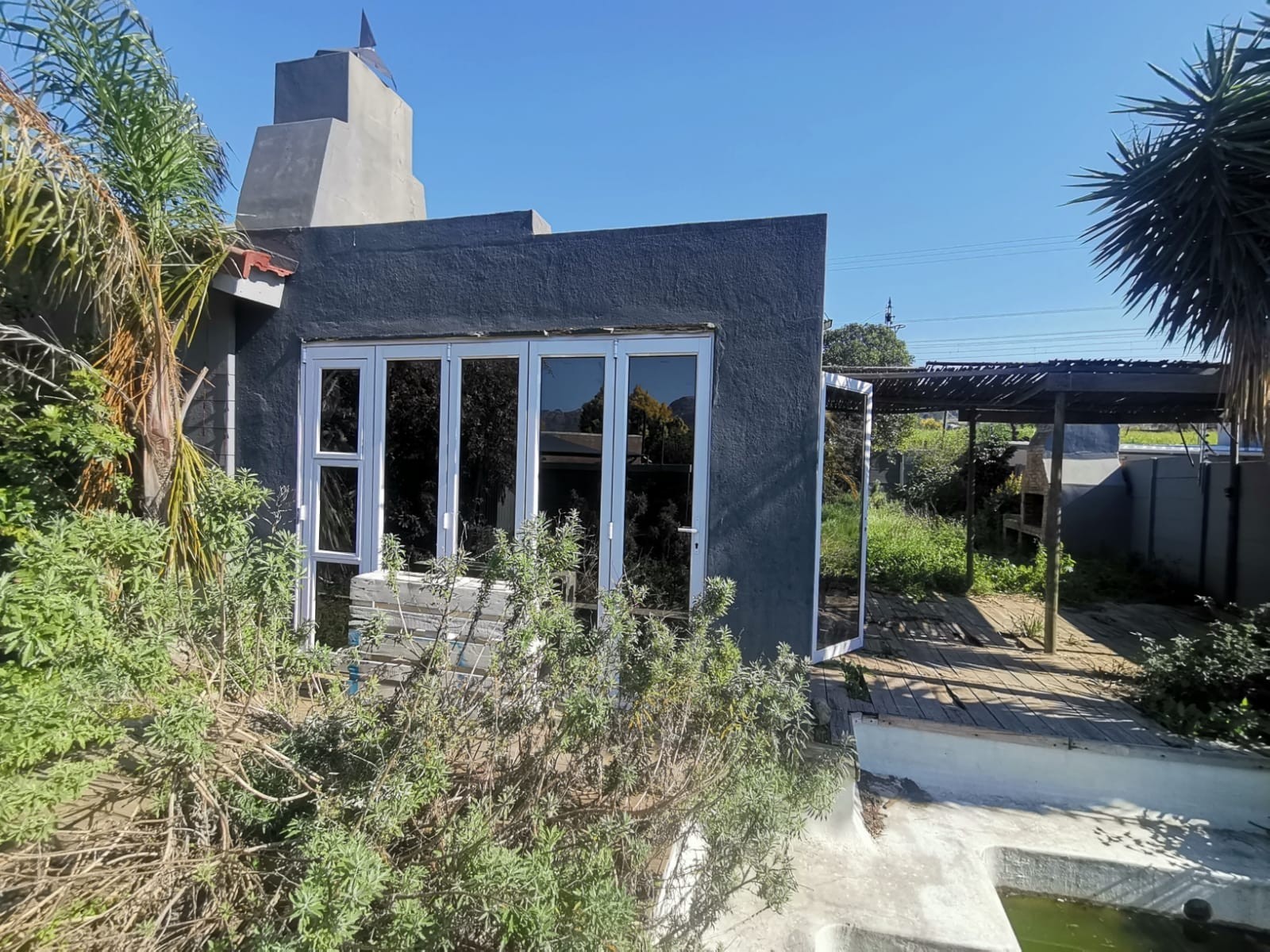 4-Bedroom Fixer-UpperHome For Sale in De Zoete Inval, Paarl