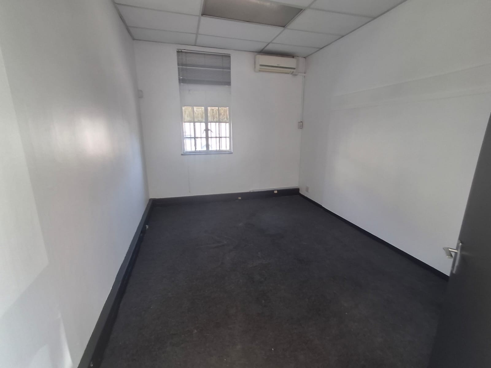 Warehouse for rent in North End, Port Elizabeth, 9 Gates, North End, Port Elizabeth, Eastern Cape, 1100 m²