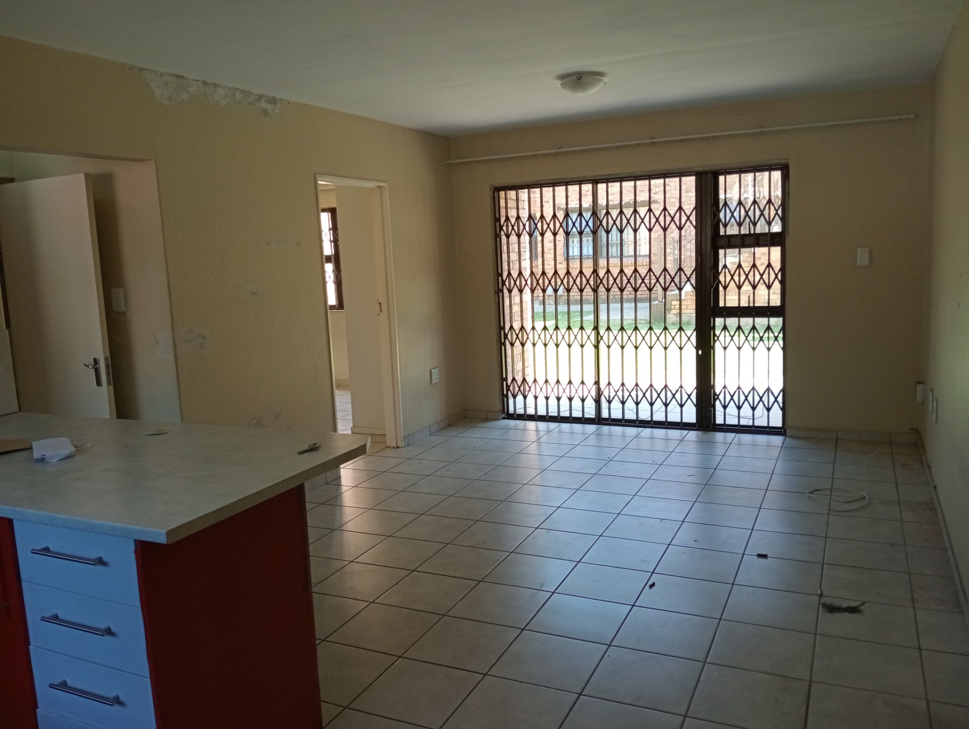 R585 000 2B2B Apartment For Sale in Witfield, Boksburg