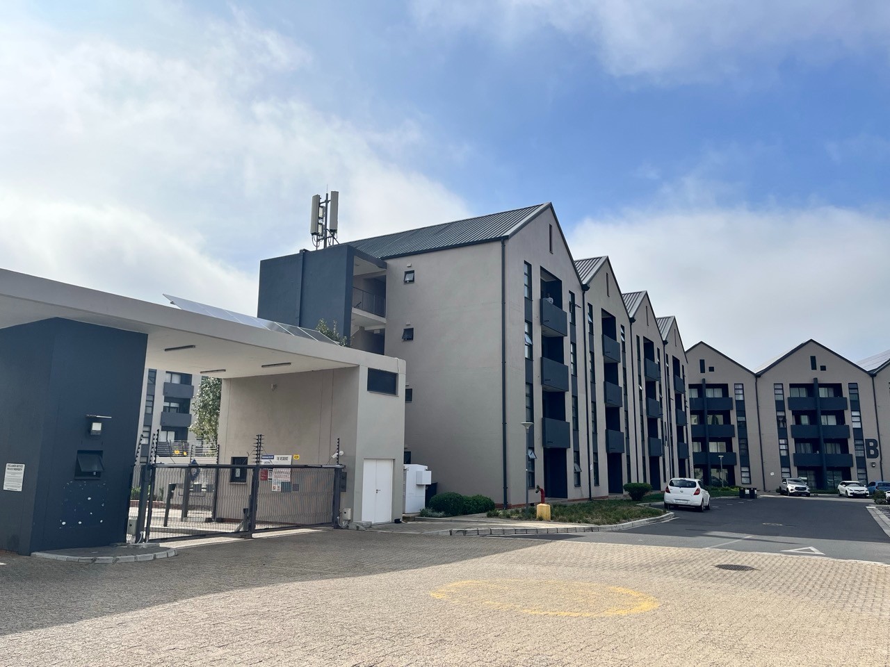 Apartment for sale in Parklands North, Blouberg, 42 Whitehall Avenue, Parklands North, Blouberg, Western Cape, 45 m²