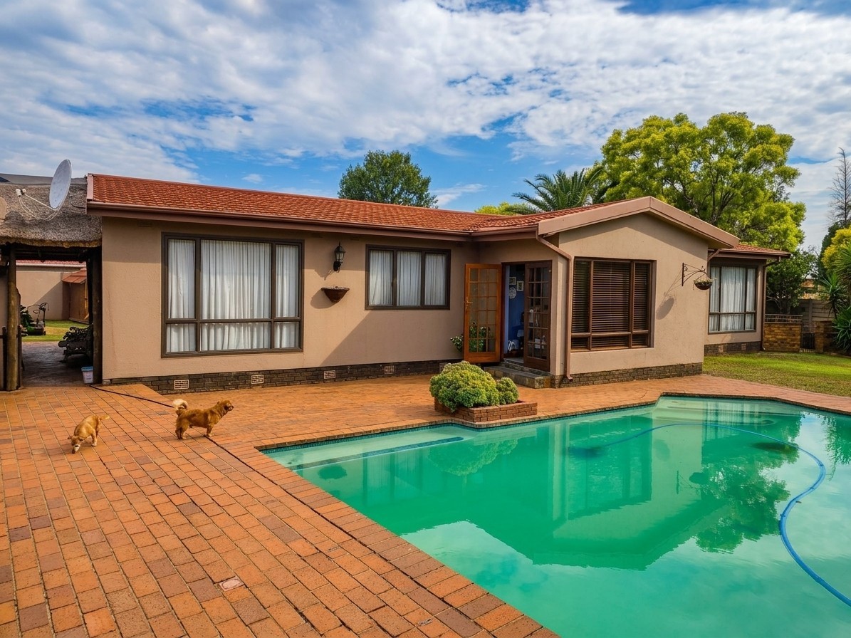 House for sale in Klippoortje, Germiston, 235 m²