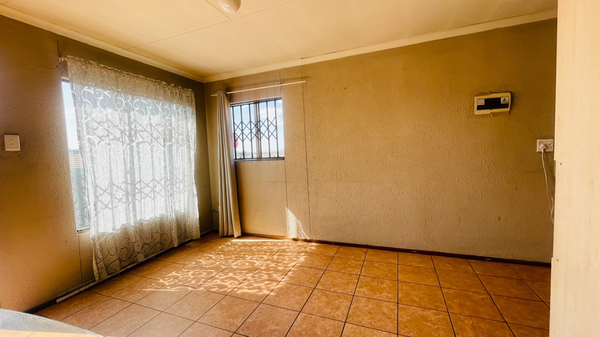 2 Bedroom House For Sale in Cosmo City