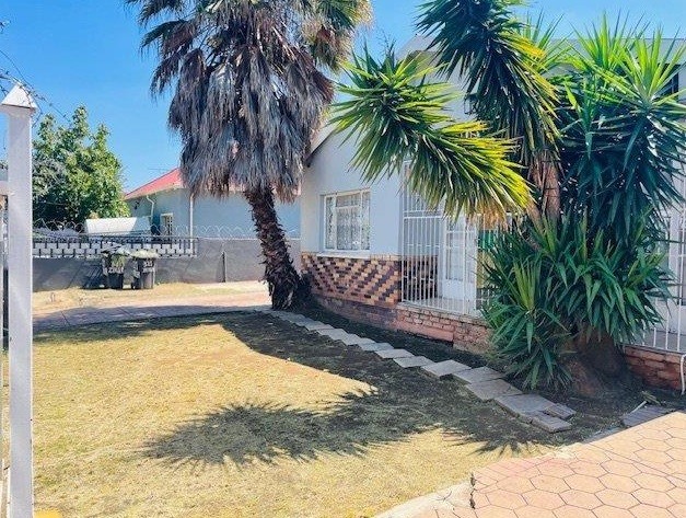 House for sale in Pretoria West, Pretoria, 130 m²