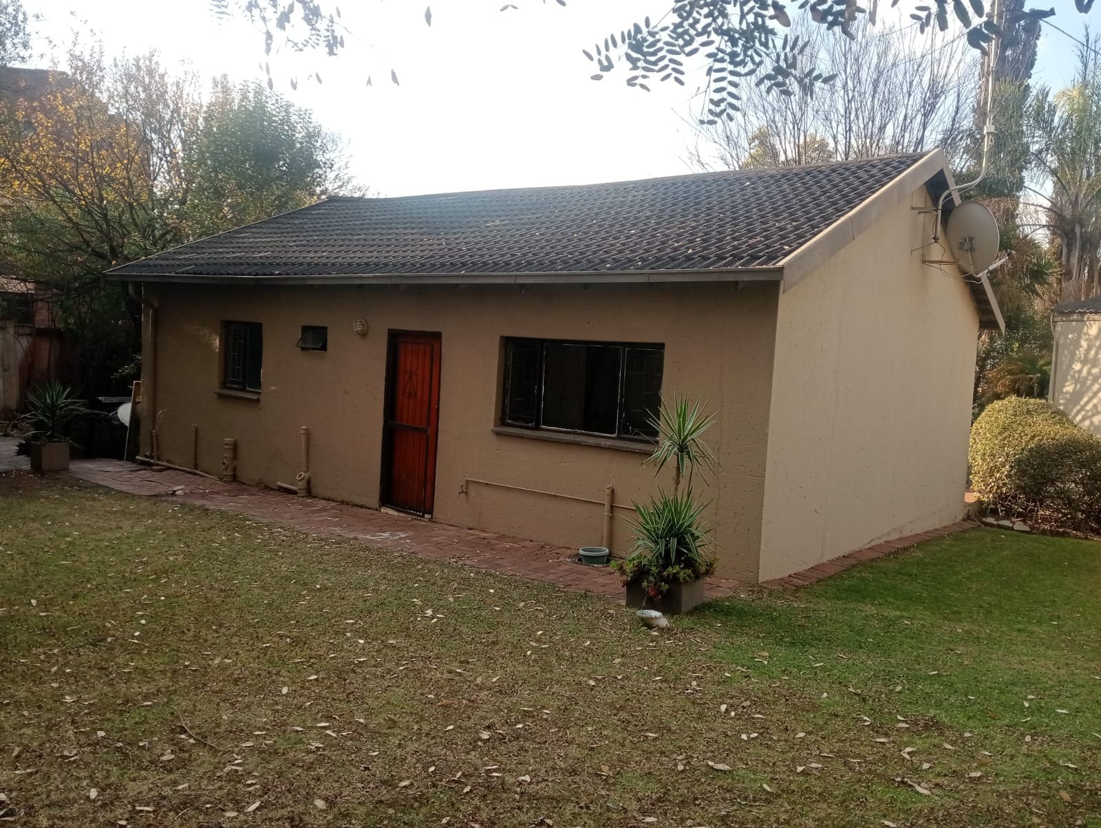 Cottage To Rent in Northcliff, Randburg