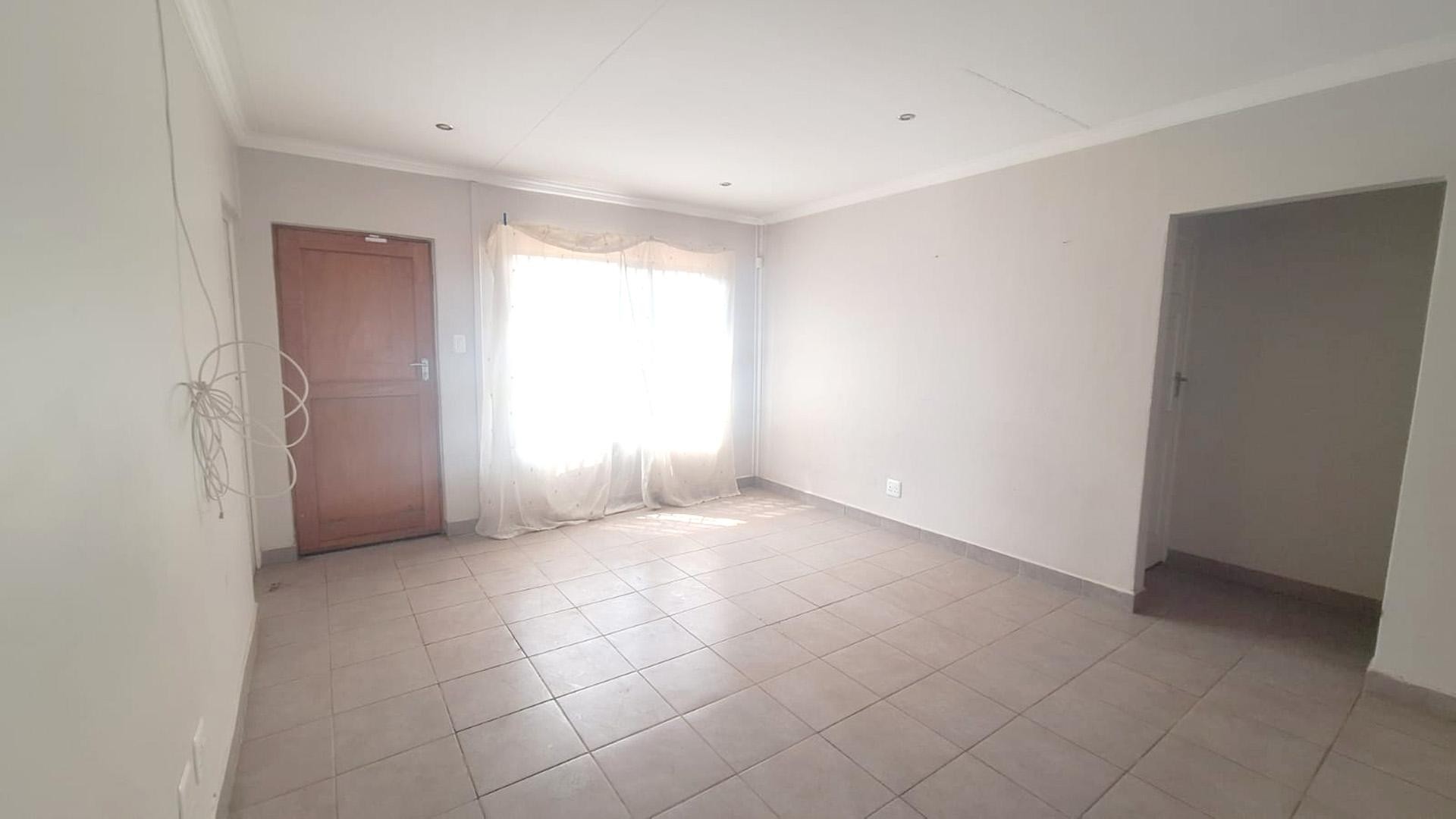 House for sale in Heidedal, Bloemfontein, 406 m²
