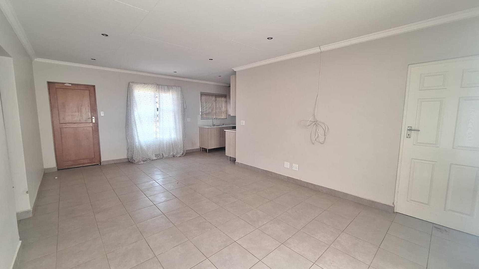 House for sale in Heidedal, Bloemfontein, 406 m²