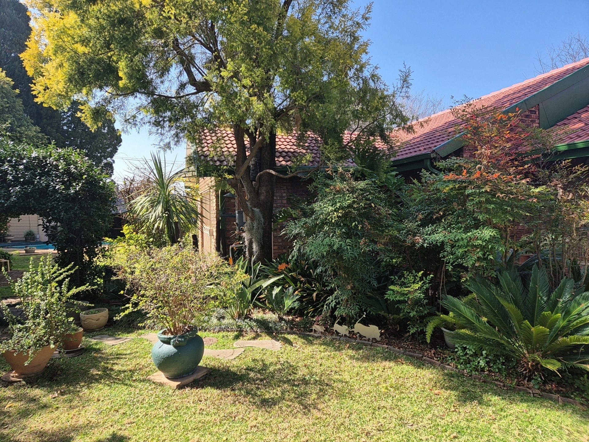 House for sale in Kannoniers Park, Potchefstroom, North West, 1000 m²