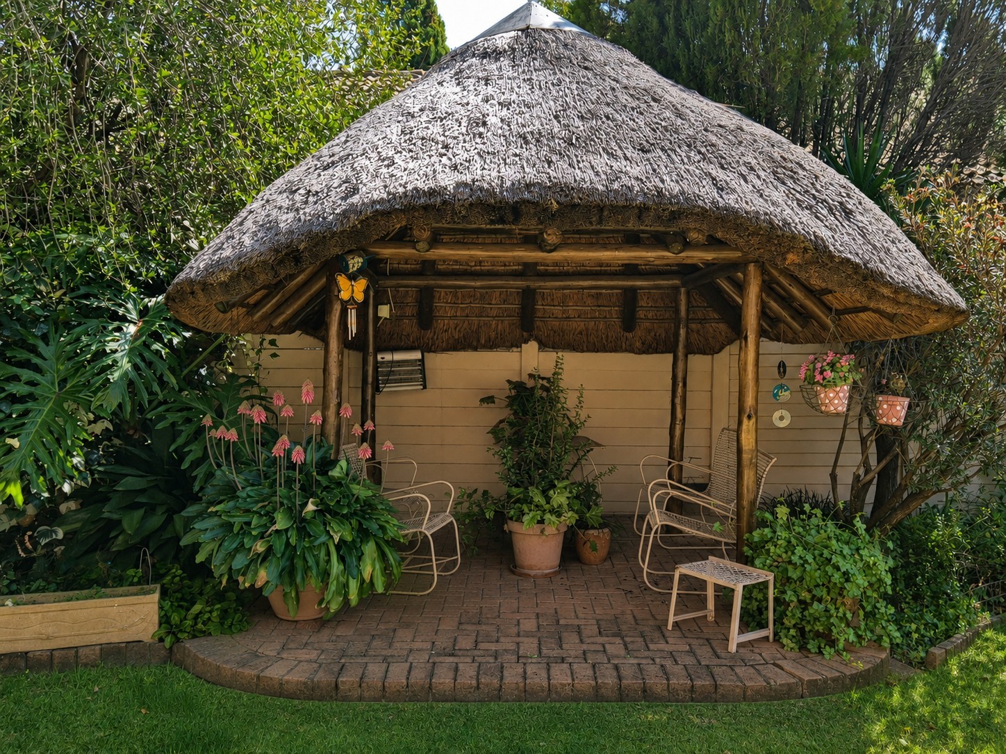 House for sale in Kannoniers Park, Potchefstroom, North West, 1000 m²