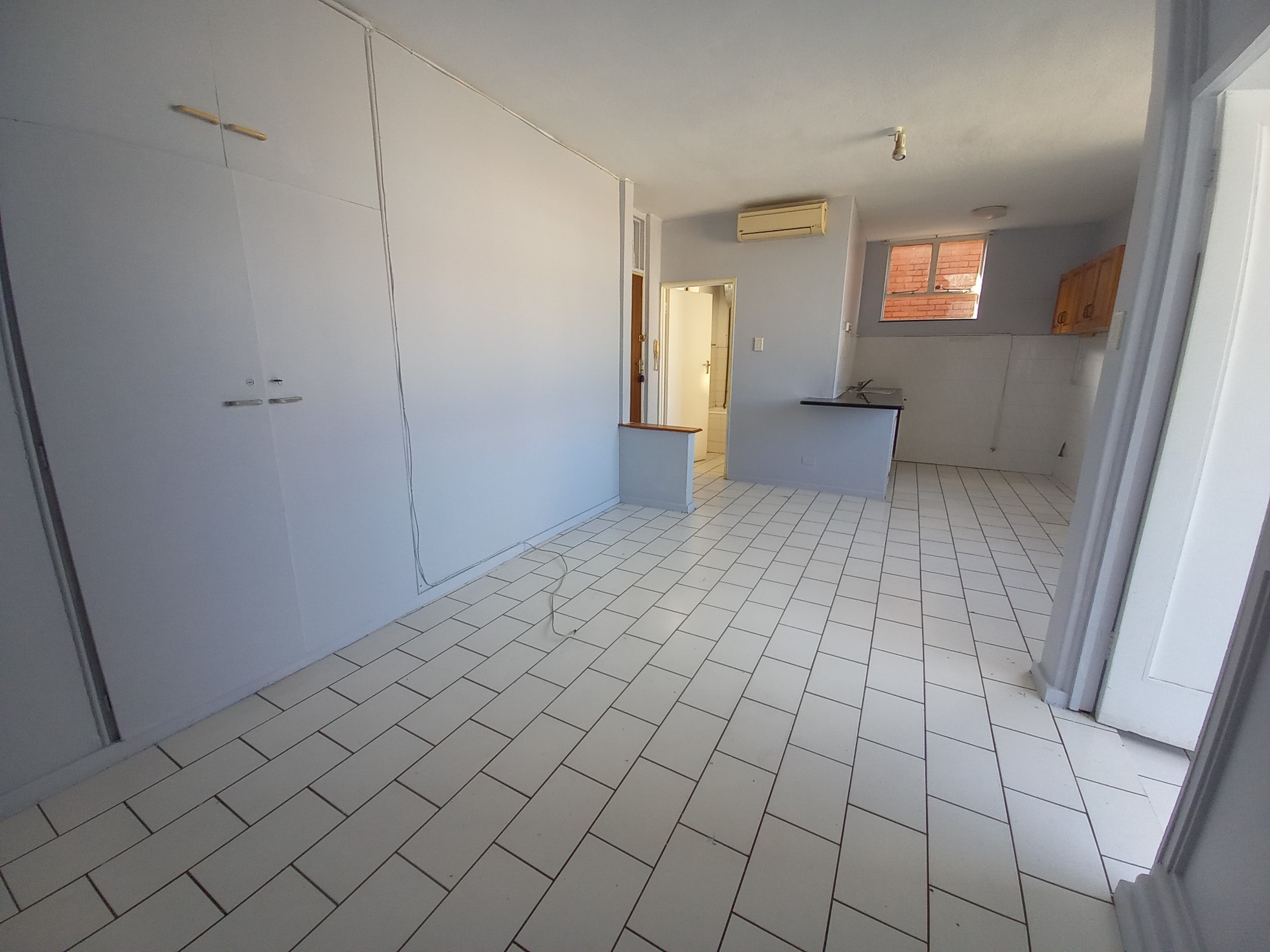 Apartment for rent in Essenwood, Durban, KwaZulu Natal, 38 m²