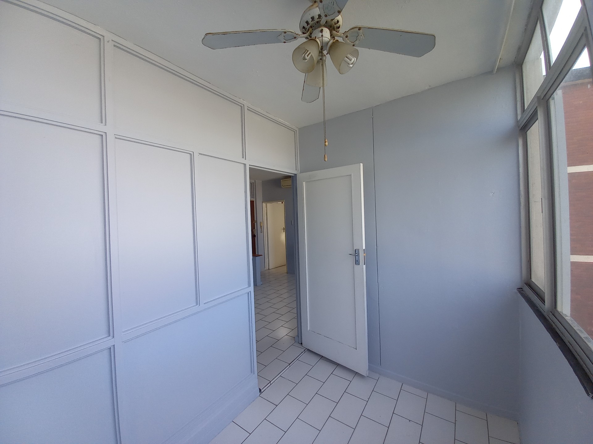 Apartment for rent in Essenwood, Durban, KwaZulu Natal, 38 m²