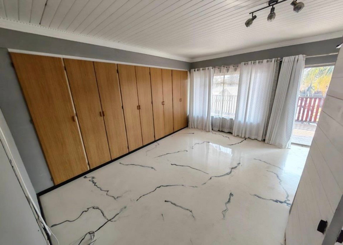 House for sale in Theresapark, Akasia, 1244 m²