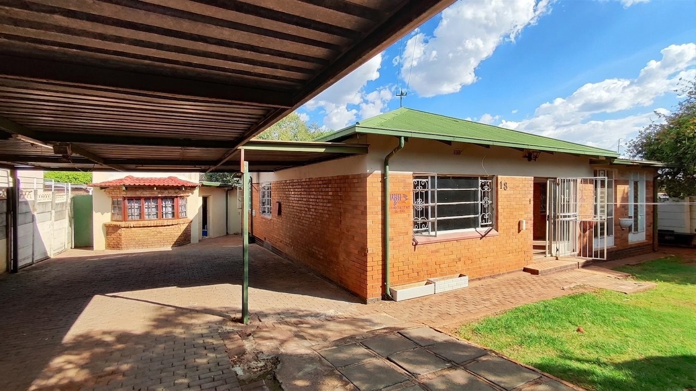 House for sale in Primrose Hill, Primrose, Germiston, 224 m²