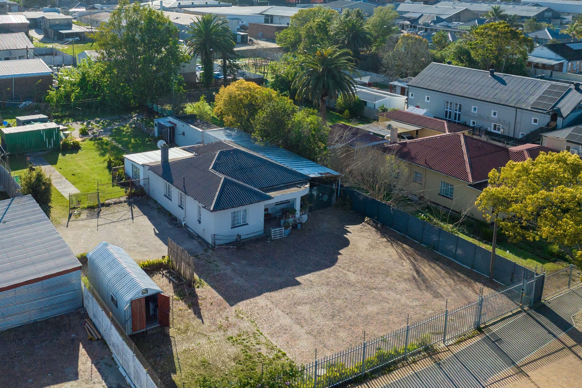 Industrial Property for sale in George Central, George, 1652 m²