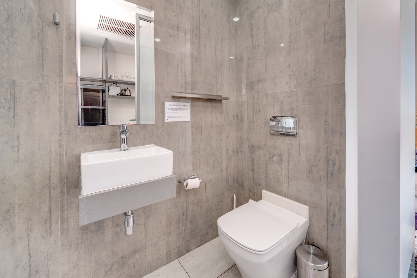 Apartment for sale in Illovo, Sandton, 24 m²