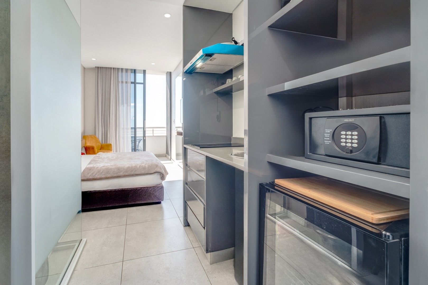 Apartment for sale in Illovo, Sandton, 24 m²