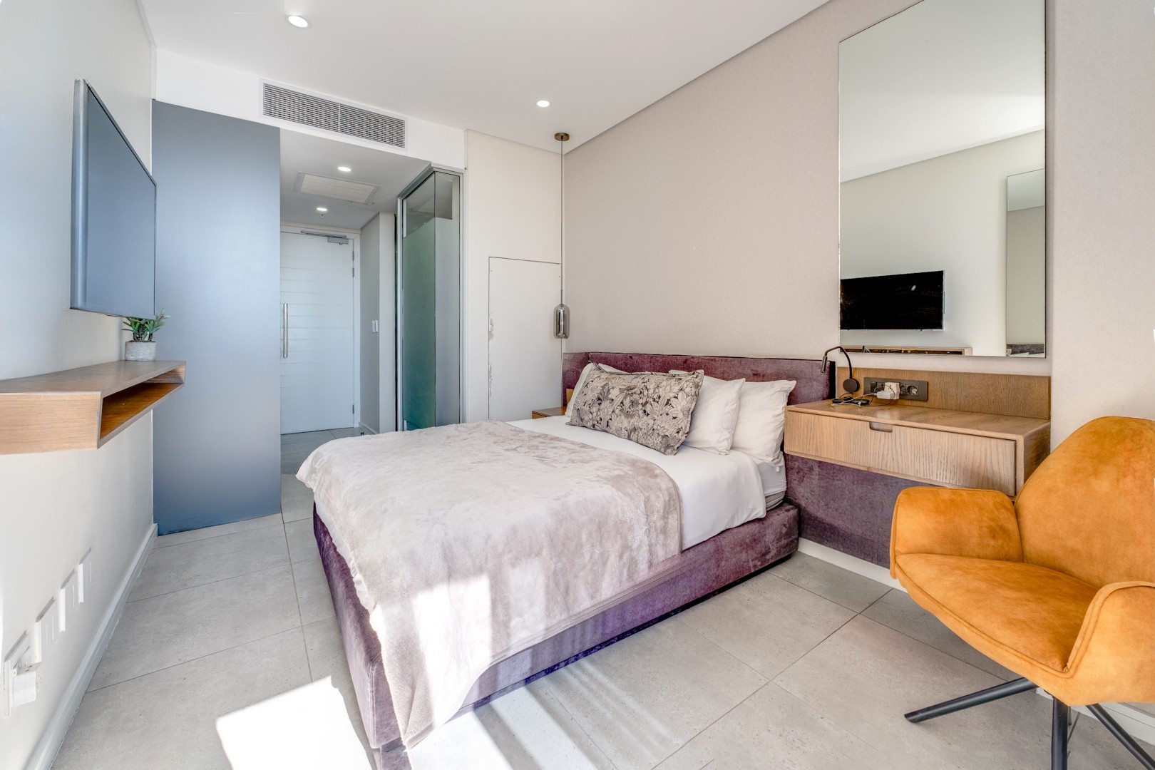 Apartment for sale in Illovo, Sandton, 24 m²