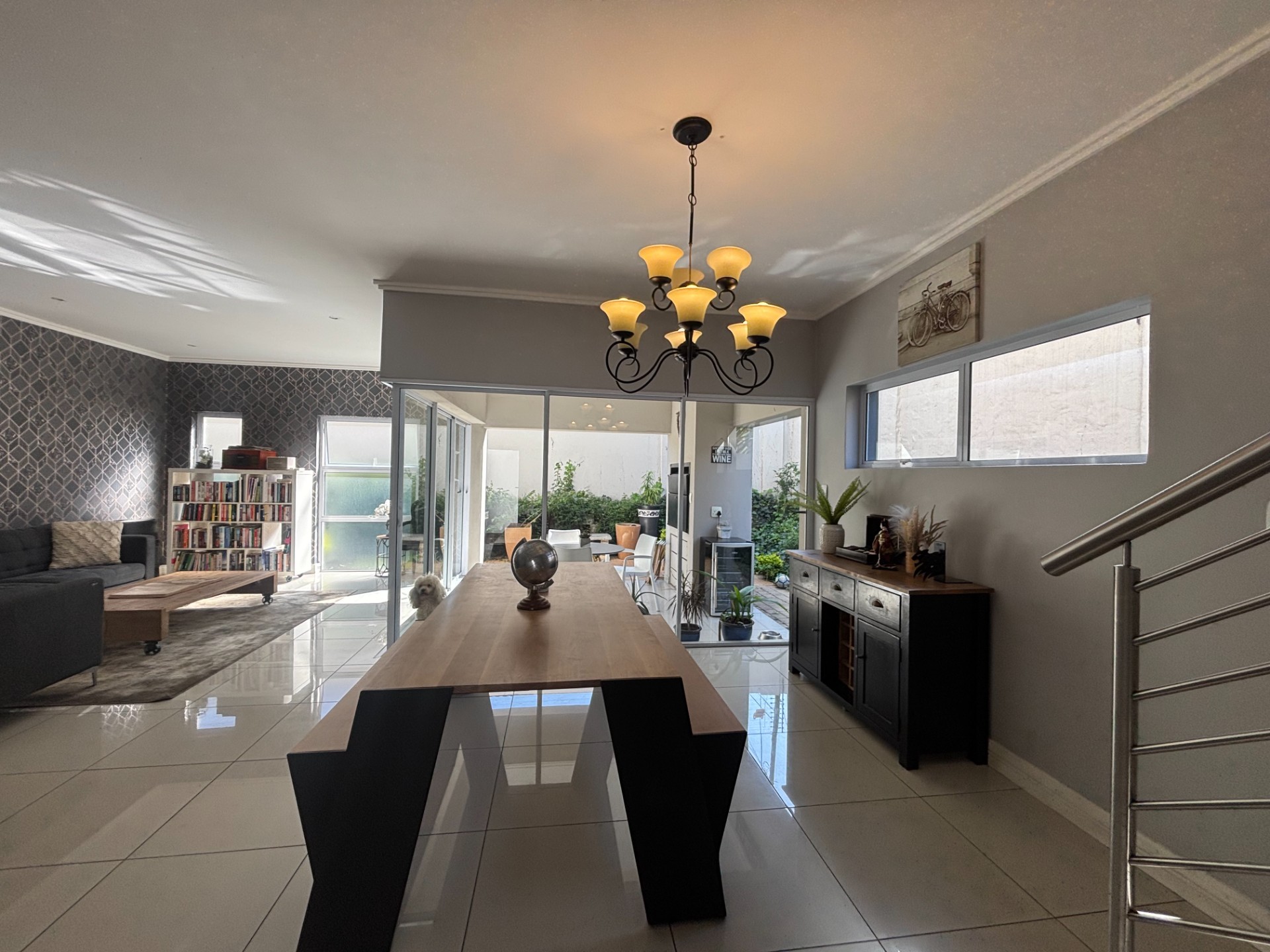 Townhouse for rent in Bryanston East, Bryanston, Sandton, 200 m²