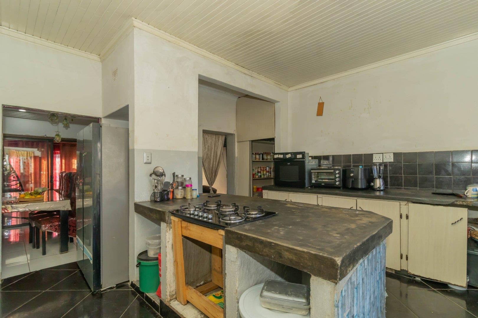 House for sale in Petersfield, Springs, 300 m²